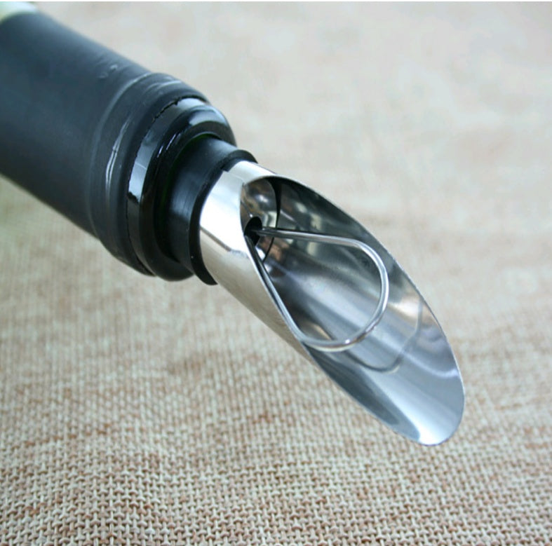 Stainless steel pourer, wine preservation stopper, wine stopper