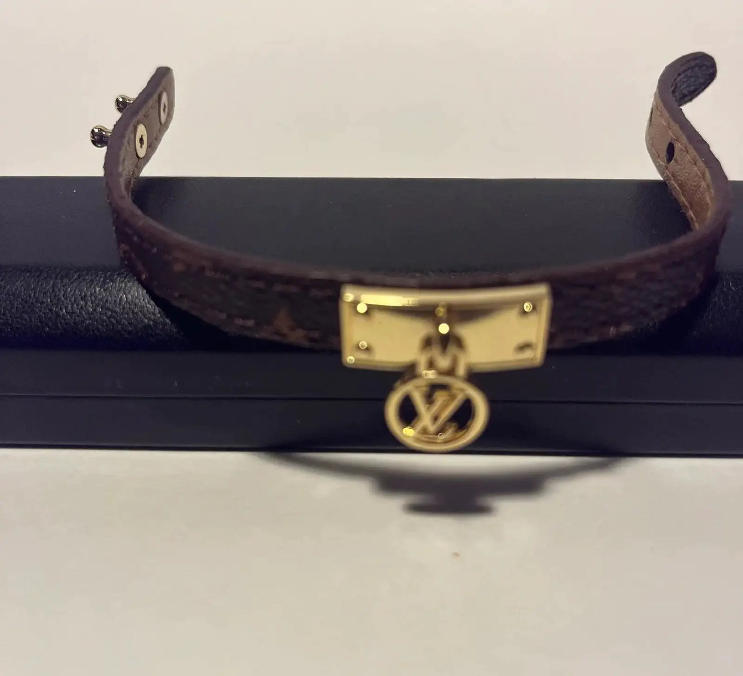 Lux Women Design Bracelet