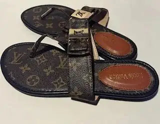 Fashion Design Thong Flat sandals