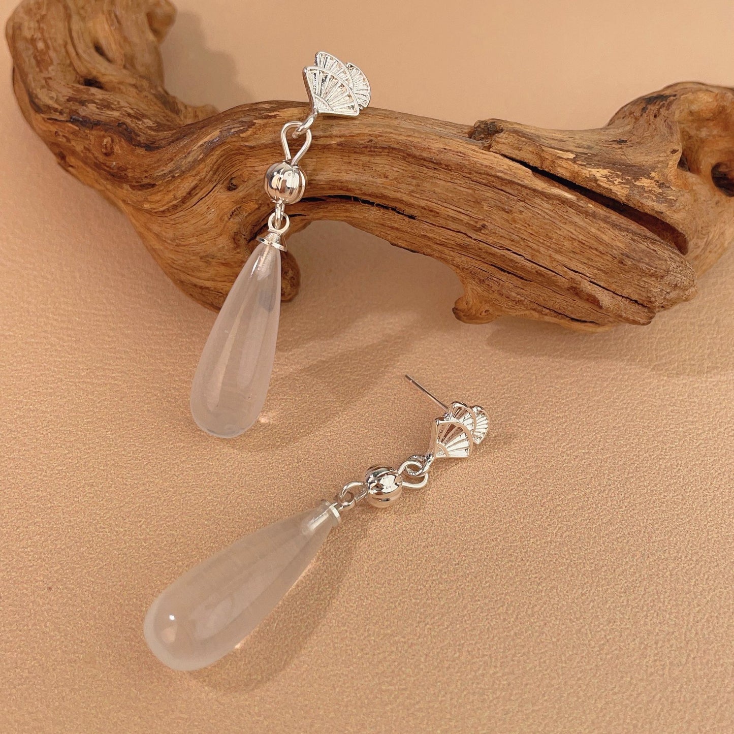 Fan-shaped Water Drop Long Ear Studs