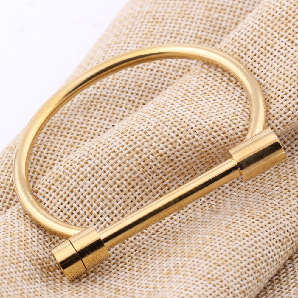 Fashion rose gold-plated titanium steel bracelet