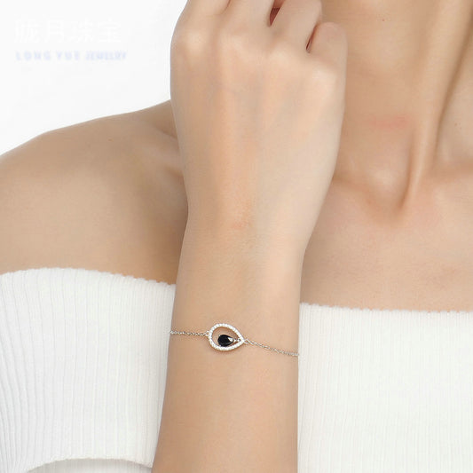 Natural black sapphire and white gold bracelet