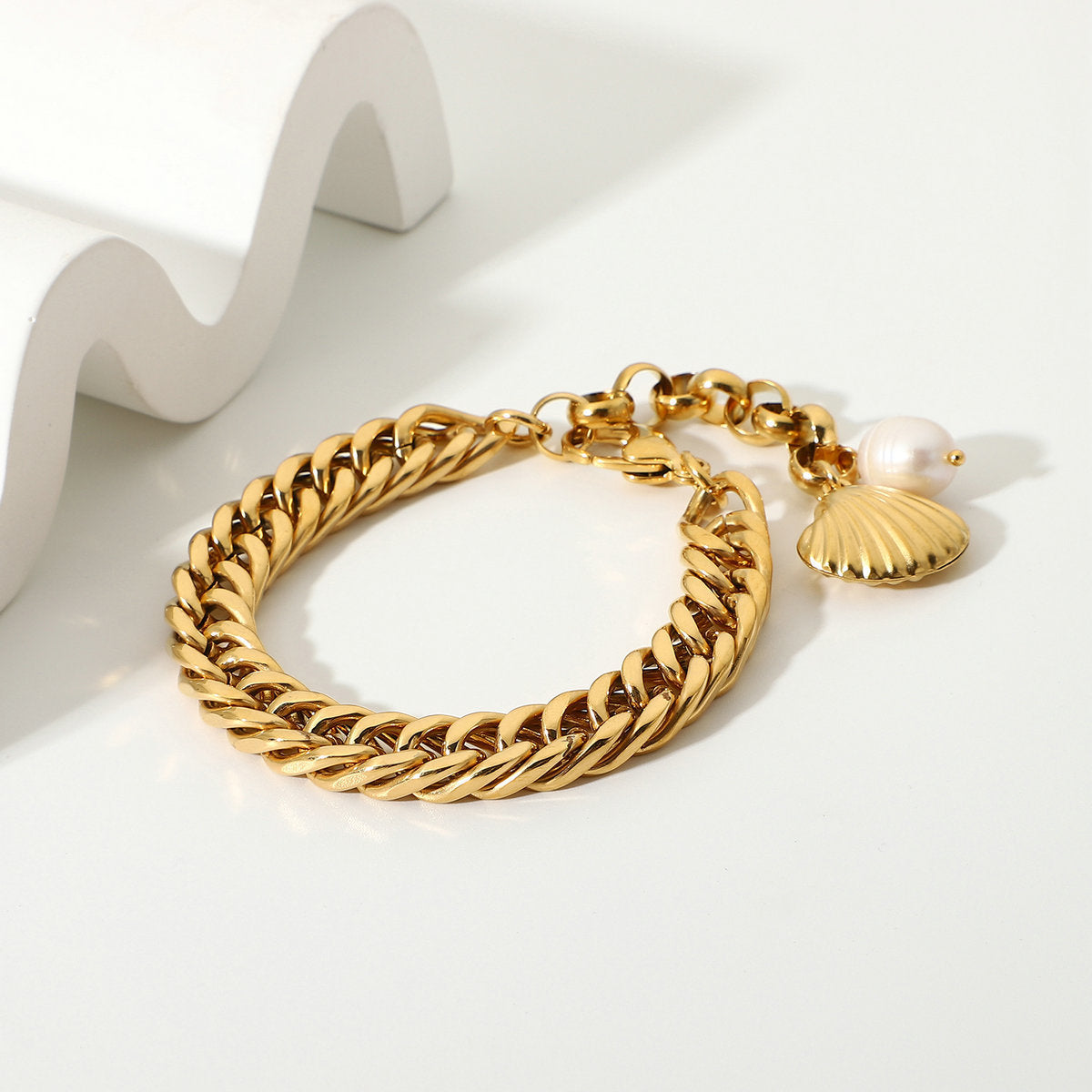 Stainless Steel Freshwater Pearl Bracelet With Gold Plated