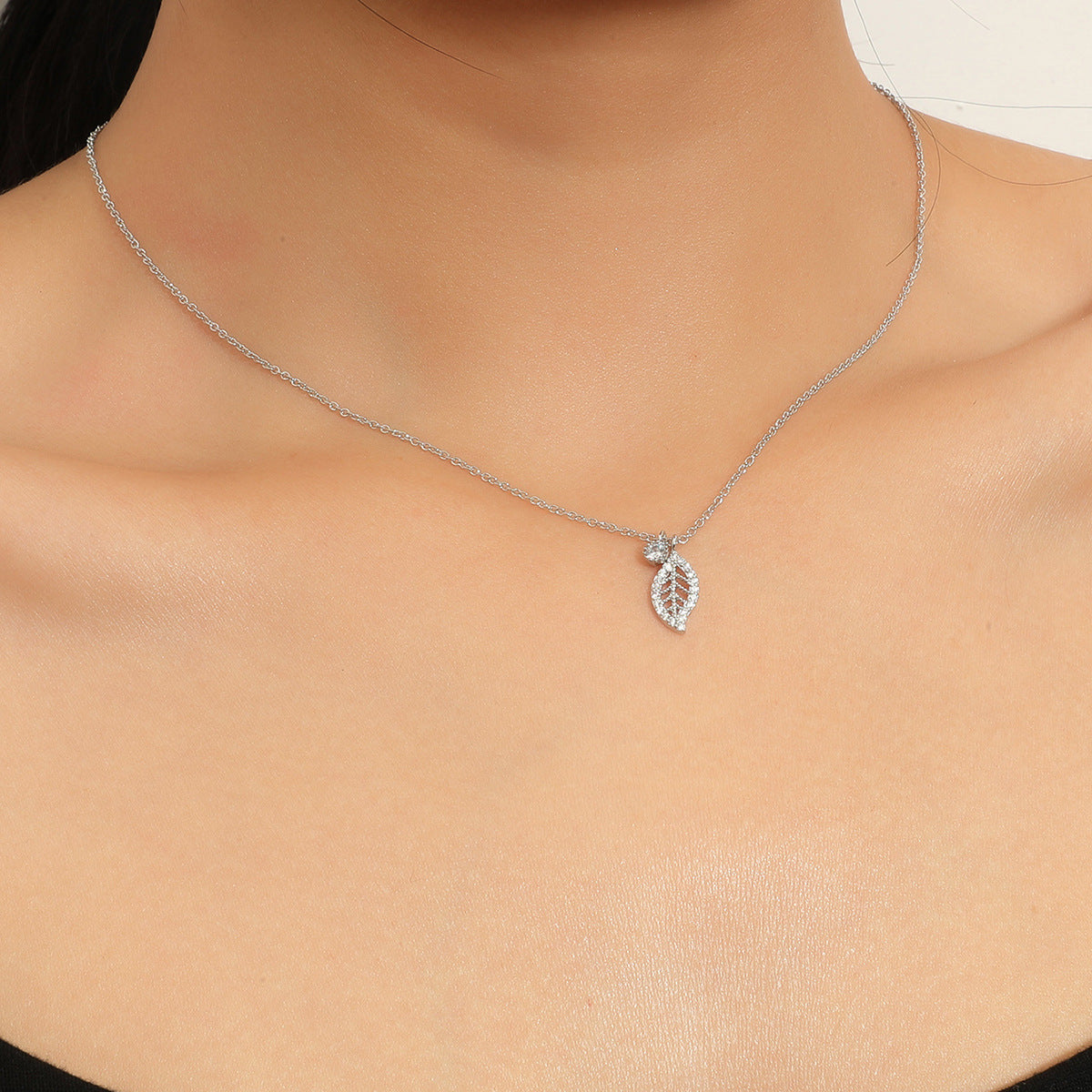 Summer New O Word Chain Hollow Personality Leaf Shape