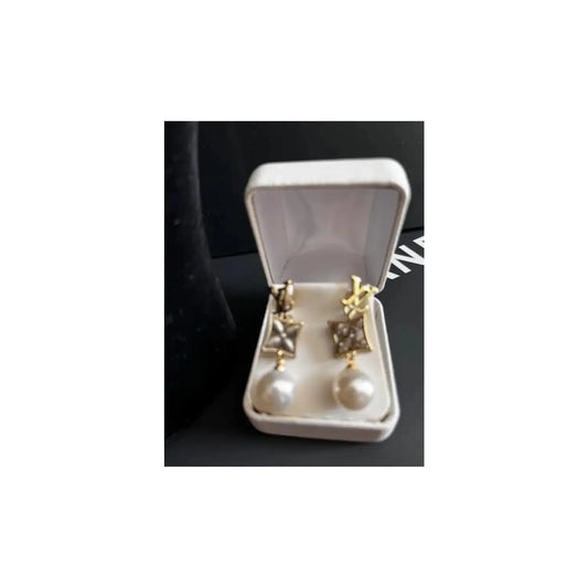 Pearl Design Earrings