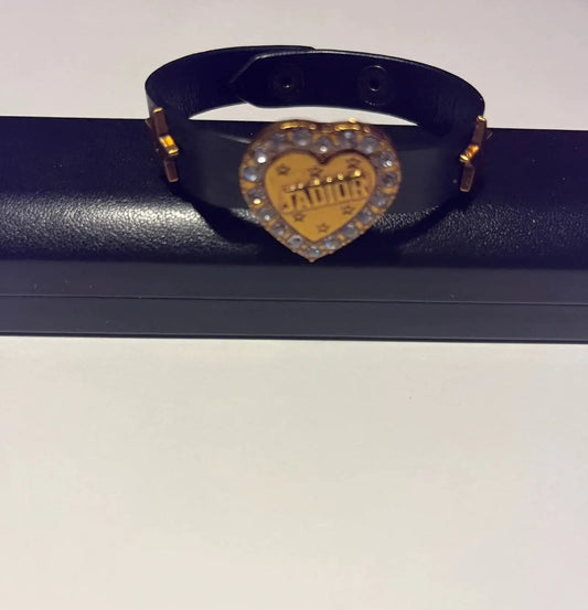 Beautiful Lux Design Women Heart Bracelet