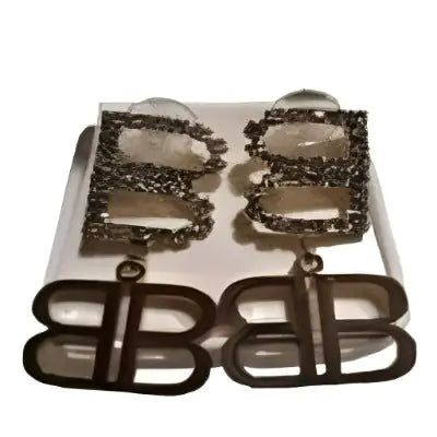 Chic Design Earrings